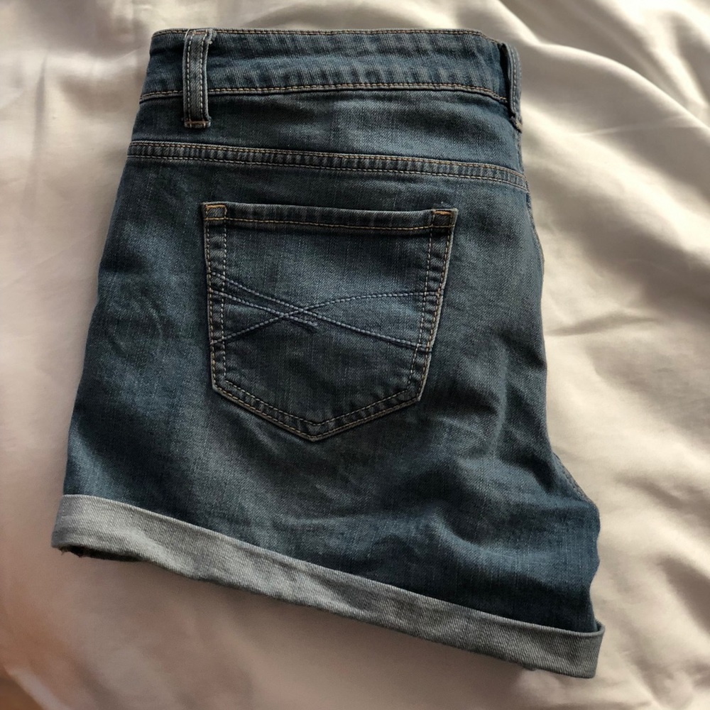 Aeropostale Midi Shorts